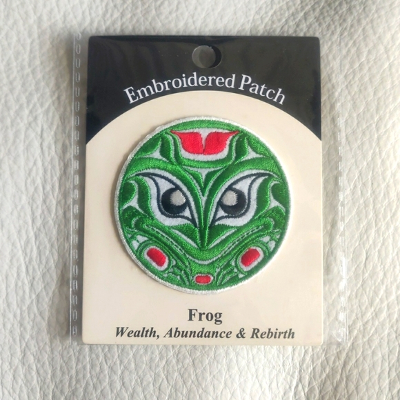 'Frog' 2.5" Embroidered Patch Indigenous Design by Francis Horne Sr. - Picture 1 of 4
